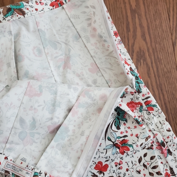 Gap Floral white Skirt - Picture 3 of 4
